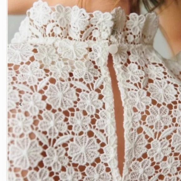 NWT Sezane Lisana Top in Guipure Ivory Size 4 - Picture 3 of 8